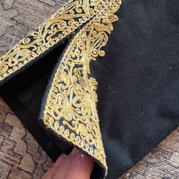 Elegant Black and Gold Women's Blazer - Picture 2 of 16